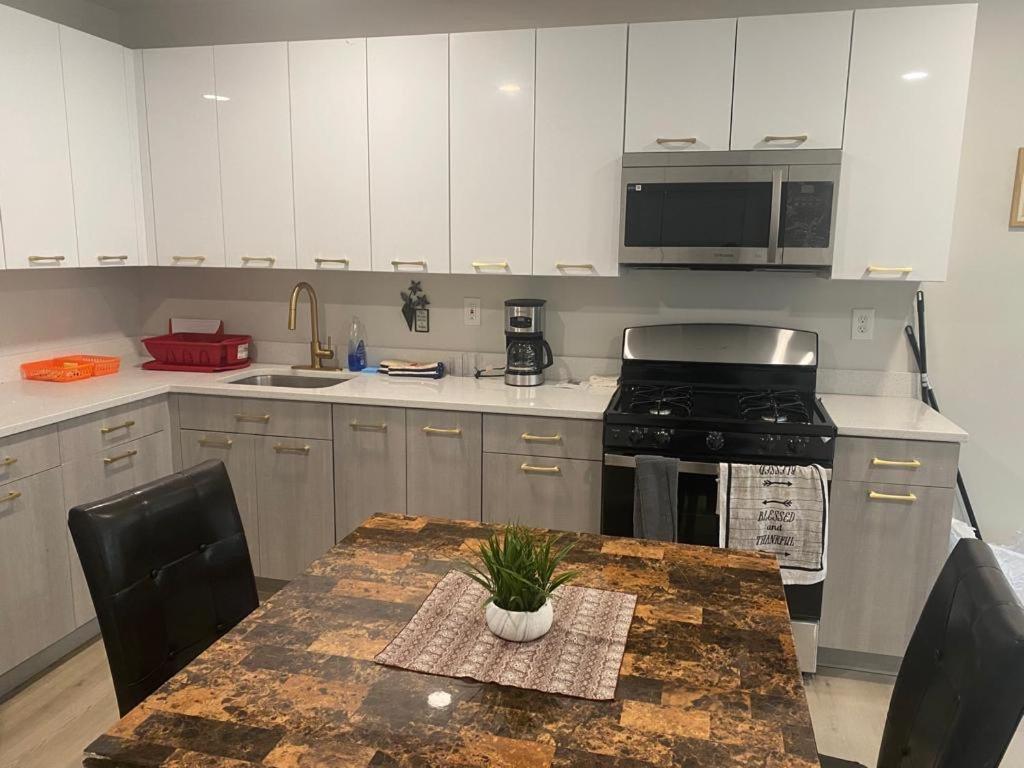 King Suite 8Mins To Newark Airport Exterior foto